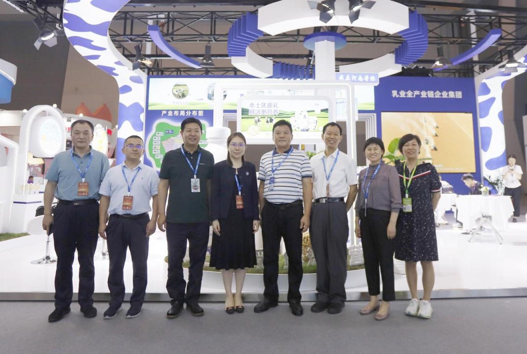 啟航新征程 點亮新賽道丨花花牛乳業(yè)集團(tuán)參加第十四屆中國奶業(yè)大會暨D20峰會，榮獲“中國乳制品生產(chǎn)企業(yè)現(xiàn)代化等級5A級”評定殊榮