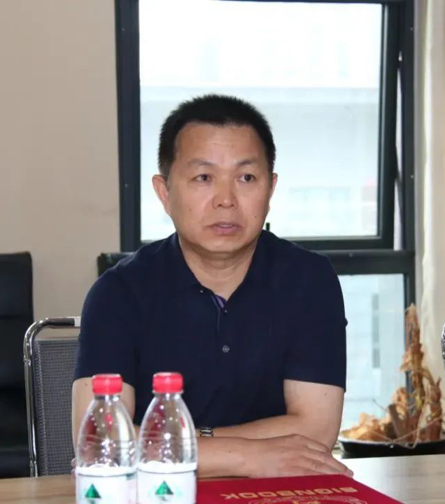 愛心奶情系學(xué)子，公益情溫暖人心—河南花花牛乳業(yè)集團(tuán)助力基金會“圓夢計劃?一杯奶”公益項目，愛心捐贈善款50萬元！