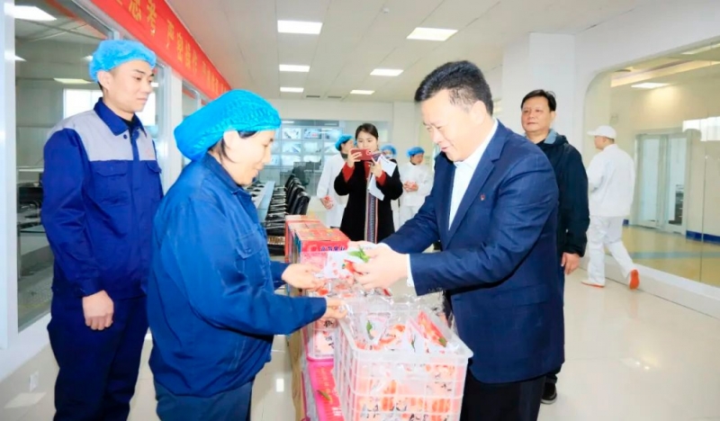 新春慰問送關(guān)懷——集團(tuán)黨委書記、董事長(zhǎng)慰問春節(jié)期間堅(jiān)守崗位的一線職工