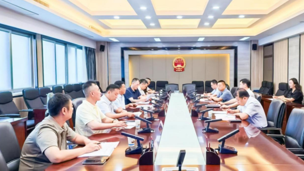 花花牛乳業(yè)集團(tuán)與鄭州市二七區(qū)政府推進(jìn)實(shí)施國家“學(xué)生飲用奶計(jì)劃”洽談會(huì)成功舉行